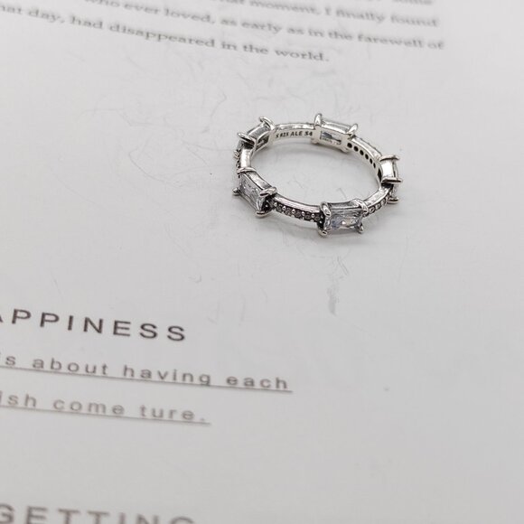 Pandora Rectangular Bars Sparkling Pavé Ring - Picture 3 of 5